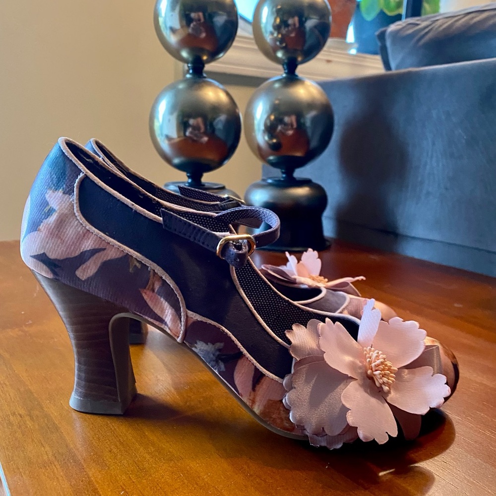 Ruby Shoo Size 7 - Madelaine in Slate